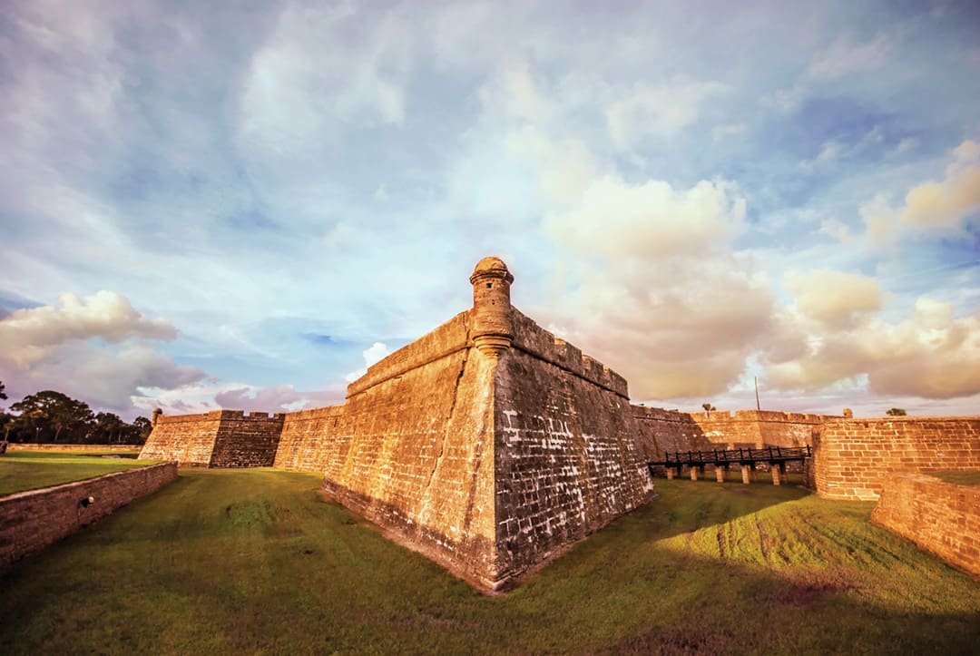 City Guide: St. Augustine 1 CITY GUIDE.V9.FHC .Castillo clouds retouch