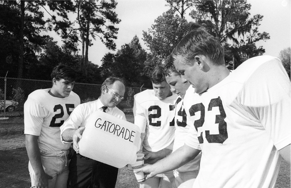Cade gives UF football team Gatorade