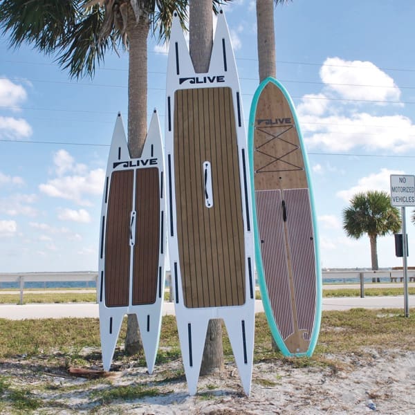 MADE IN FLA.V8©LIVE WATERSPORTS.Nov 01 4 34 35 AM.600