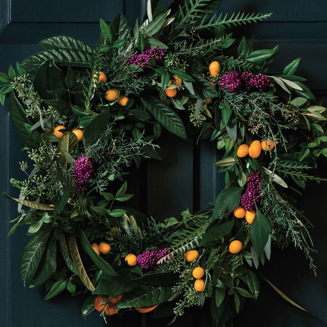 Gift Guide Winter 2019.wreath only 1