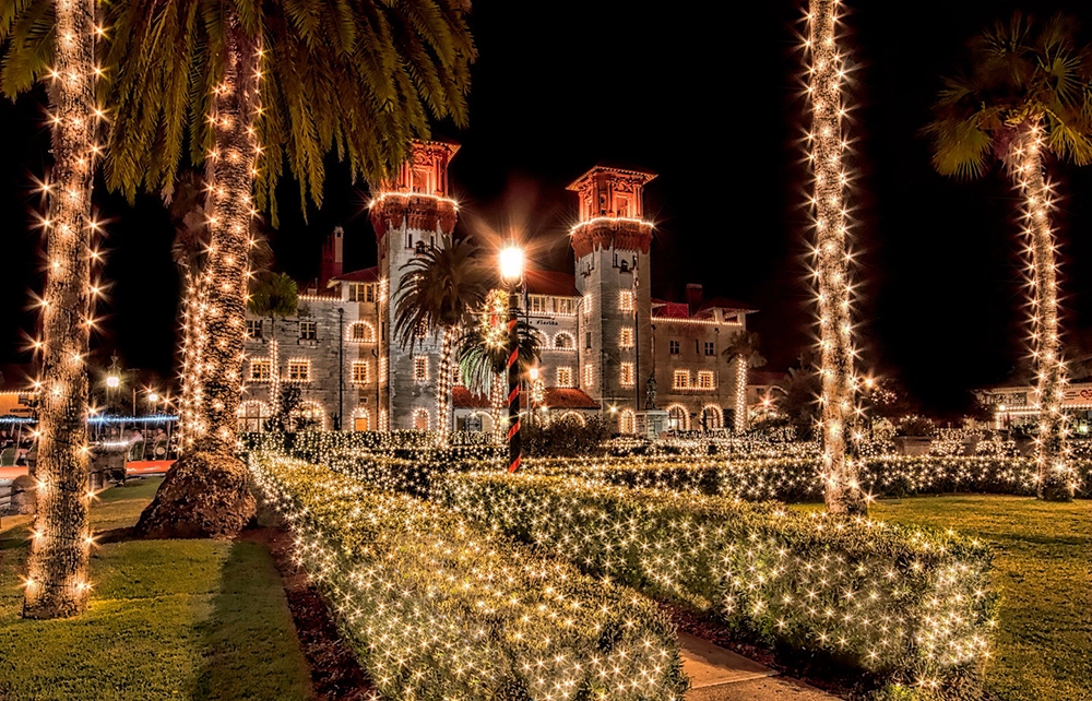 12 Places to See Holiday Lights in Florida 1 Flamingo LightnerMuseum 2025