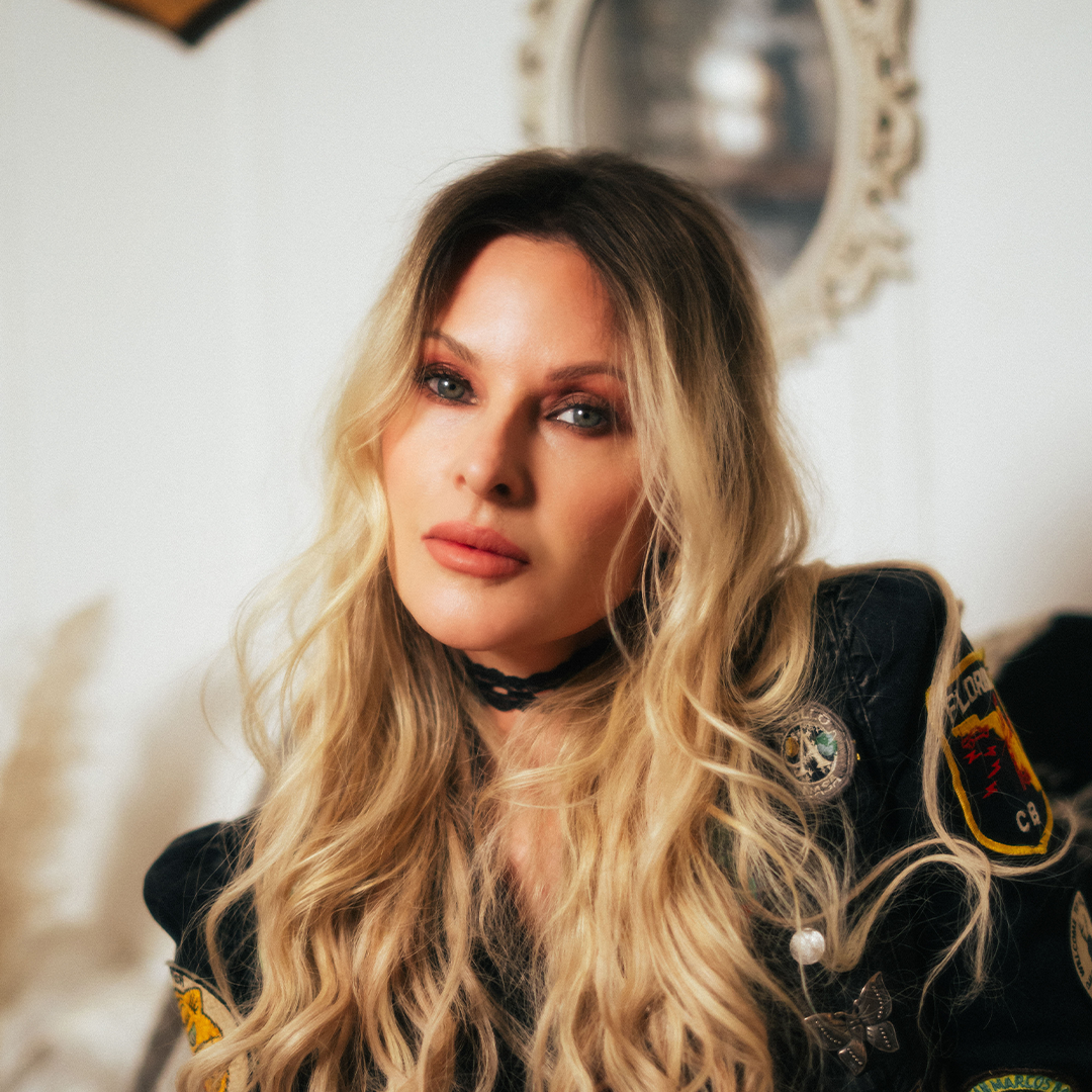 Elizabeth Cook Portrait